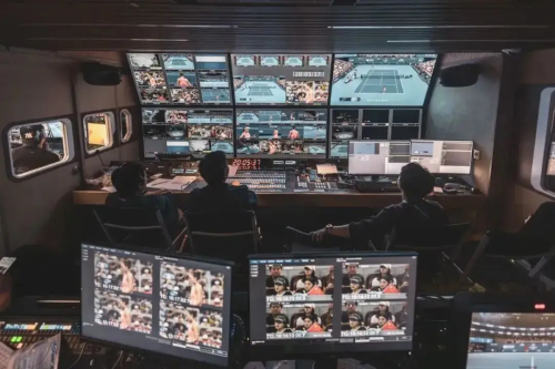 红海优配 快手“子弹时间”技术惊艳亮相2025中网，科技重构网球观赛新体验